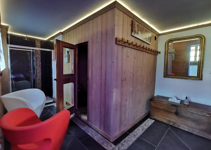 Jardin D'angele D'hotes Bed and Breakfast 3*